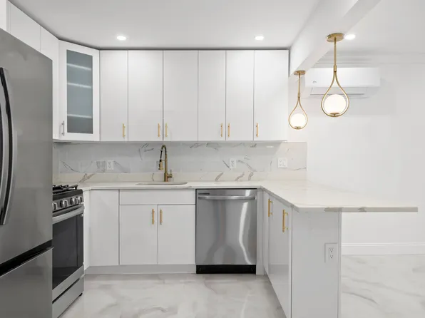 84 Himrod Street image 28 of 34