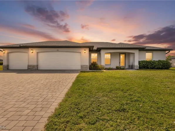 216 NW 9th Ter, Cape Coral, FL 33993