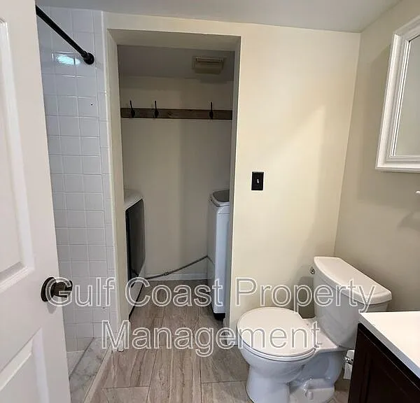 5249 Cedarbend Dr #1 — Photo 9