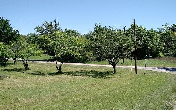 2nd image of 3716 Pennsylvania Trail