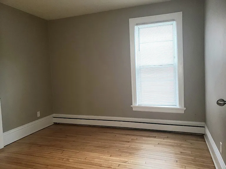 123 N Blair St — Photo 5