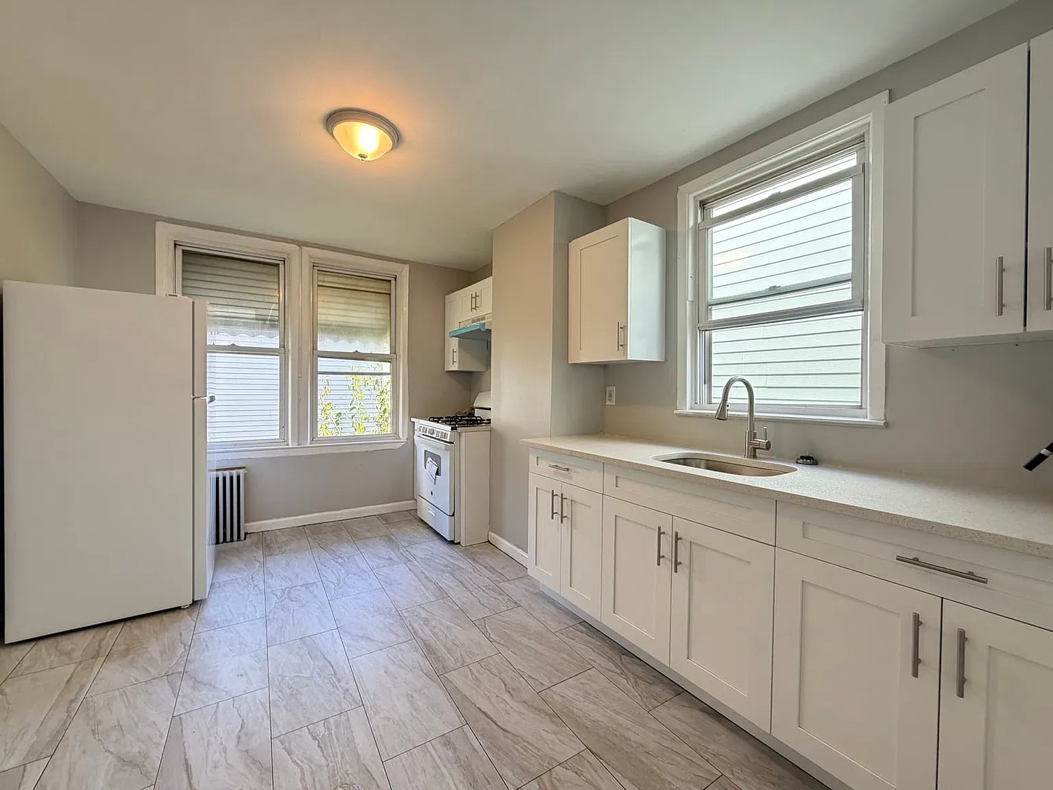 54 Rutgers Ave — Photo 1
