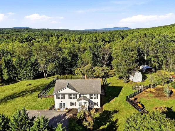 200 Whitham Dr, Gore, VA 22637