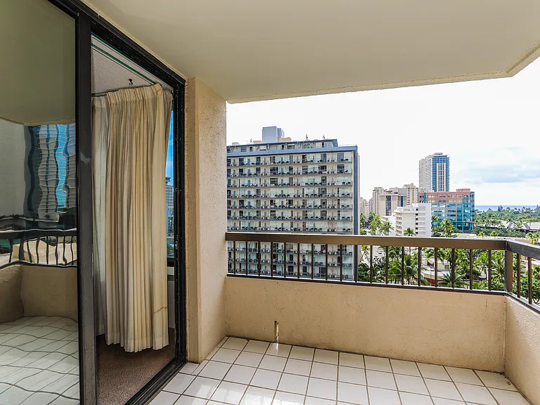 2215 Aloha Dr #1205 — Photo 33
