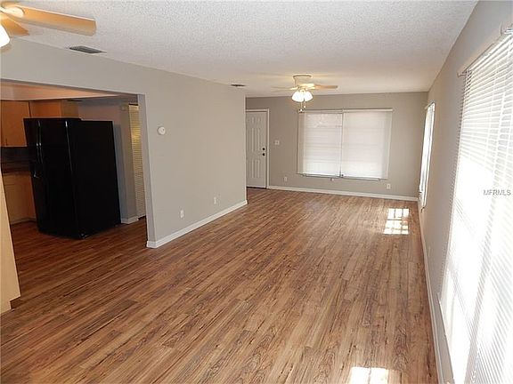 3rd image of 317 Amherst Ave