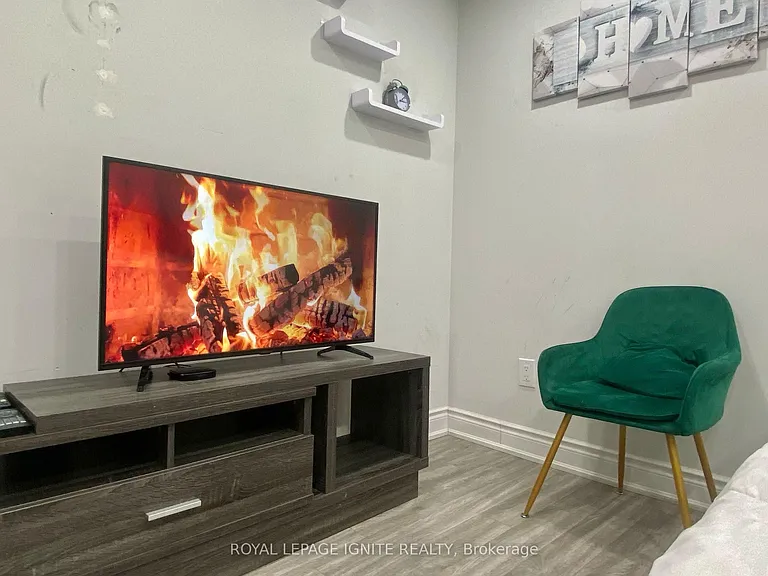 15 Sugarcane Ave #B — Photo 5