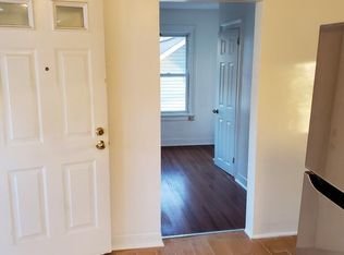 28 N 4th St #2, Ansonia, CT 06401