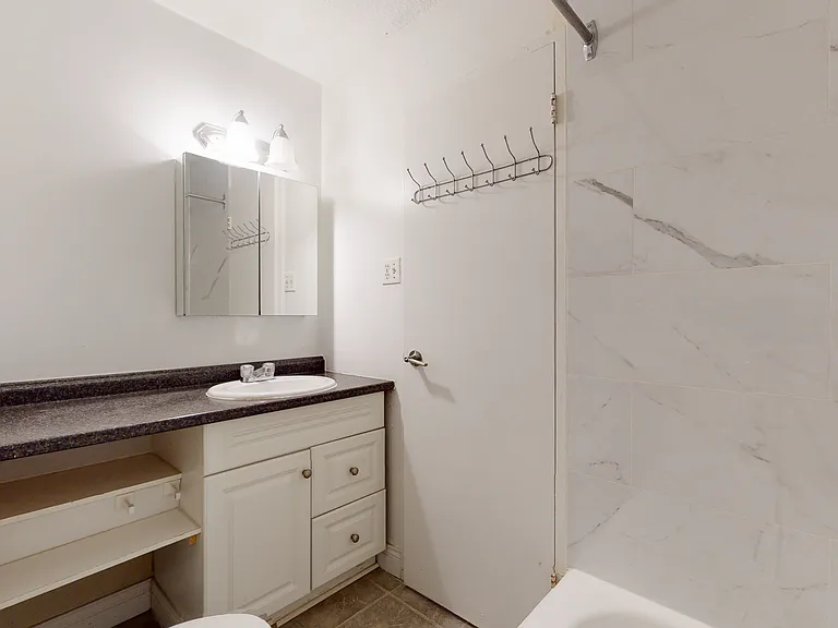 10 Burnside Ave #409 — Photo 7