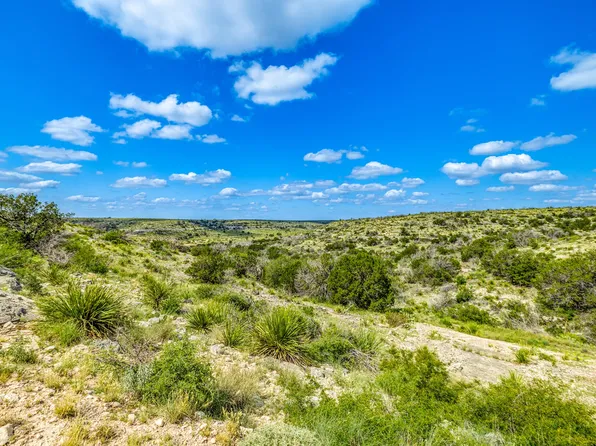 935 Deer Run Rd, Ozona, TX 76943