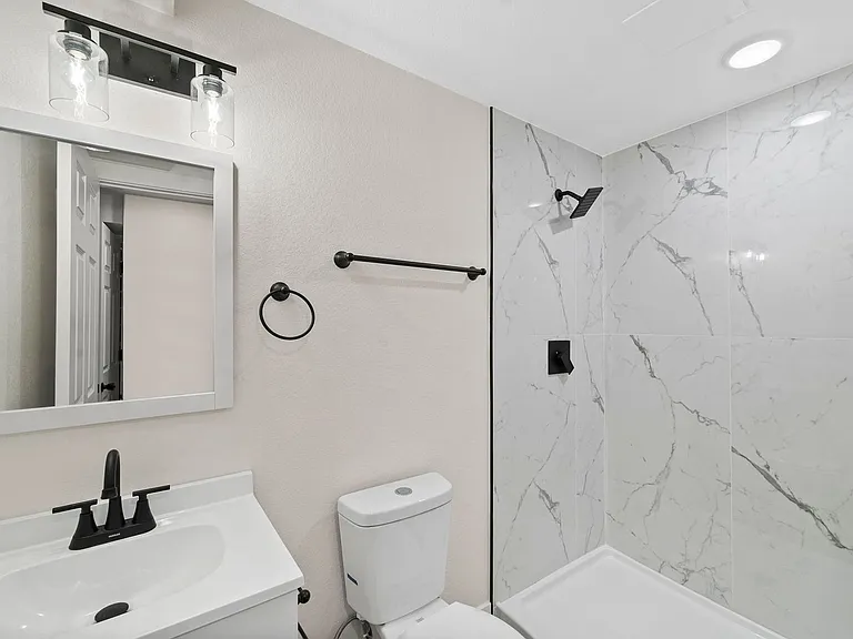 6364 Julian St — Photo 14