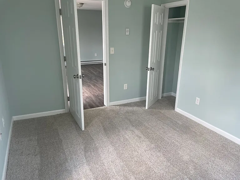 409 N Church St — Photo 6