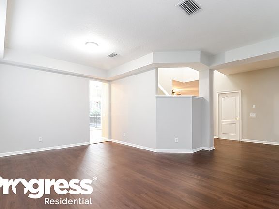 3rd image of 6112 Cezanne Ave