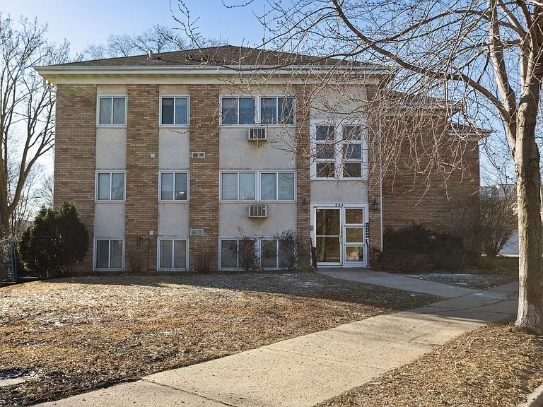 224 Cedar Lake Road North — Photo 9