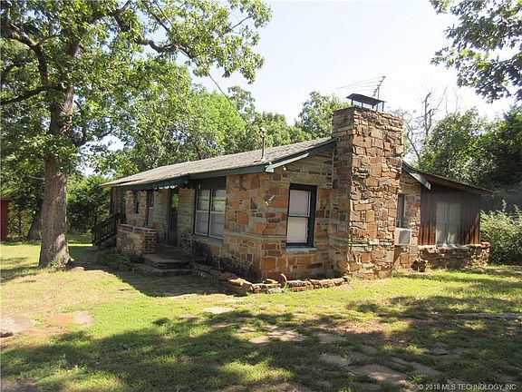 3rd image of 466 Patricia Ave
