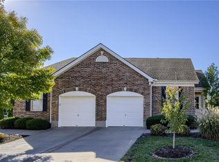 1203 SW Wysteria Dr, Lees Summit, MO 64082