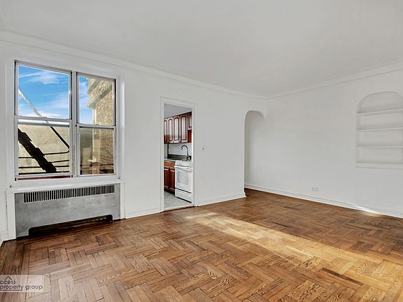 2nd image of 586 W 215th St #5A