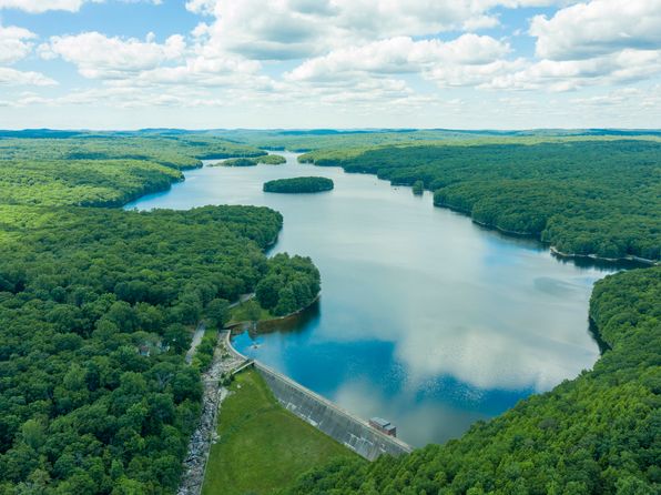 (undisclosed Address), Weston, CT 06883