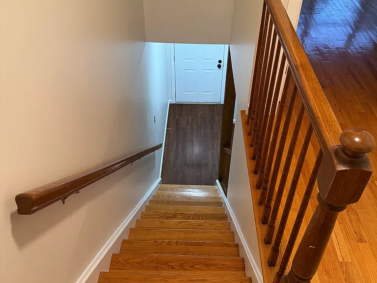 230 Washington Ave — Photo 7