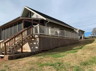 138 Coastline Dr, Inman, SC 29349