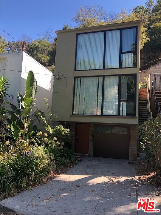1st image of 8814 Wonderland Ave