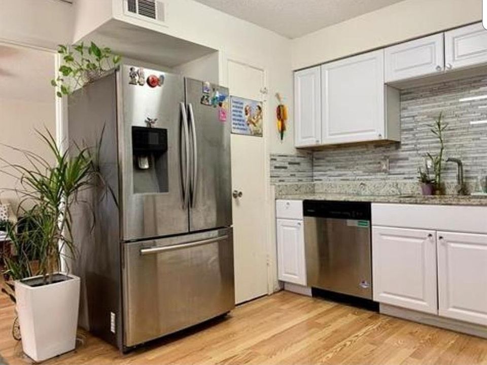 1st image of 2623 Amherst Ct #2623
