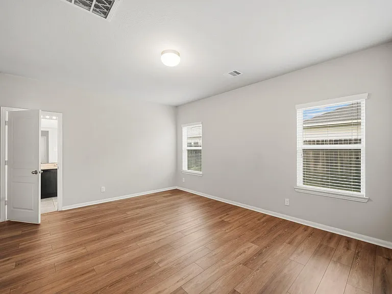 2 Garden Springs Ct — Photo 5