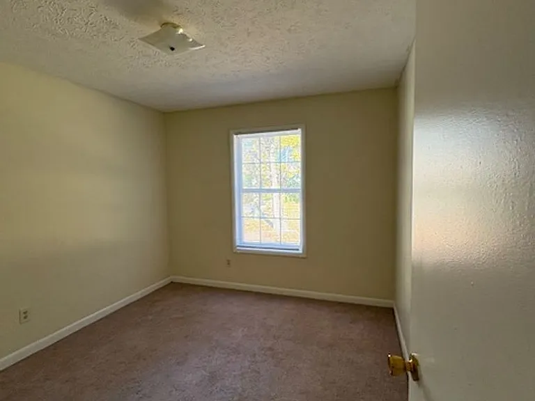 3820 John Marshall Rd — Photo 17