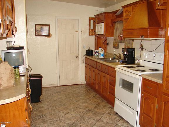 4th image of 4202 N 50th Dr