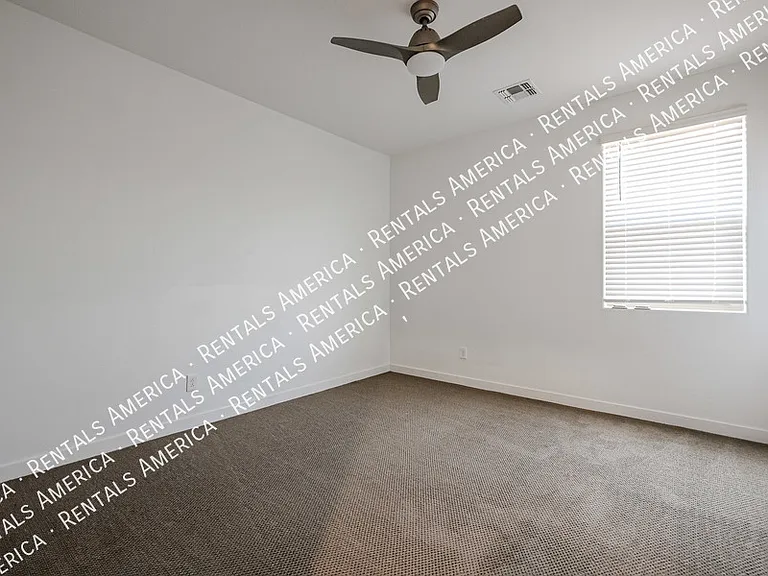 1051 E Armstrong Way — Photo 32