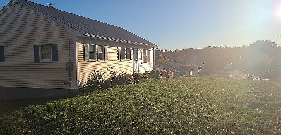 2nd image of 61 Indigo Hill Rd