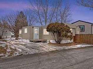 6724 17th Ave SE #57, Calgary, AB T2A 0W5
