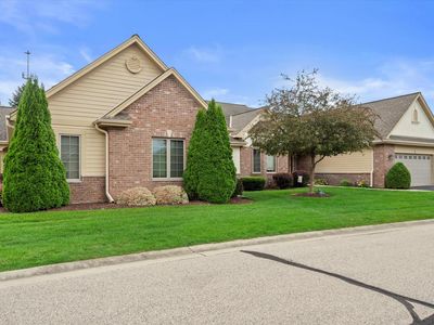 207 Eagles Cove CIRCLE, North Prairie, WI, 53153