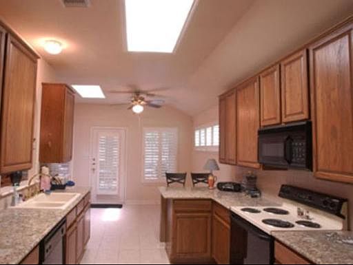 3rd image of 6607 ARBOR MEADOW DR