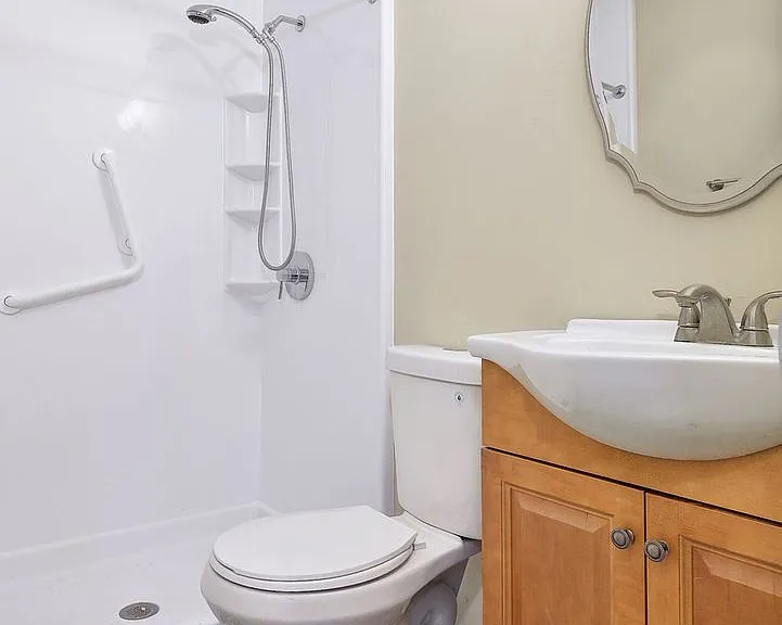 485 Colony Rd — Photo 21