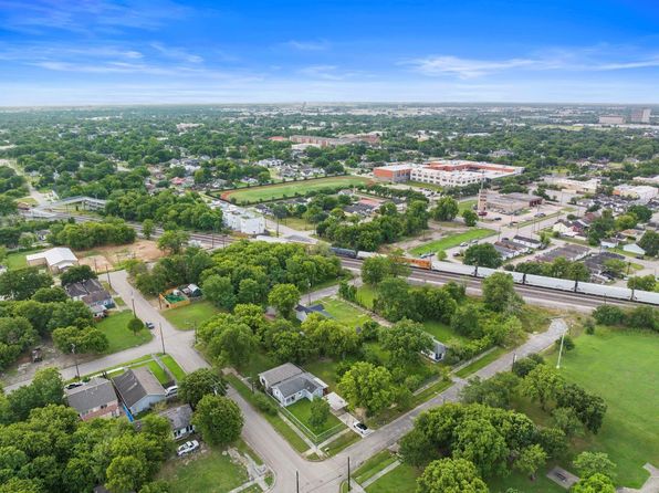 1919 Hailey St, Houston, TX 77026
