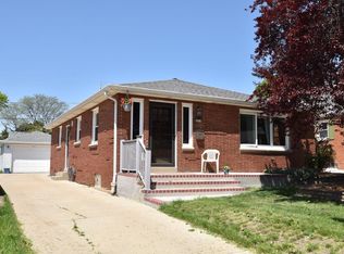 4429 S Taylor Ave, Milwaukee, WI 53207