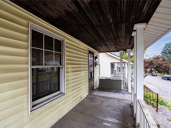 3rd image of 1217 Epworth Ave