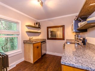 340 Woodland Shores Rd UNIT B, Charleston, SC 29412