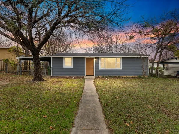 7928 Downe Dr, White Settlement, TX 76108