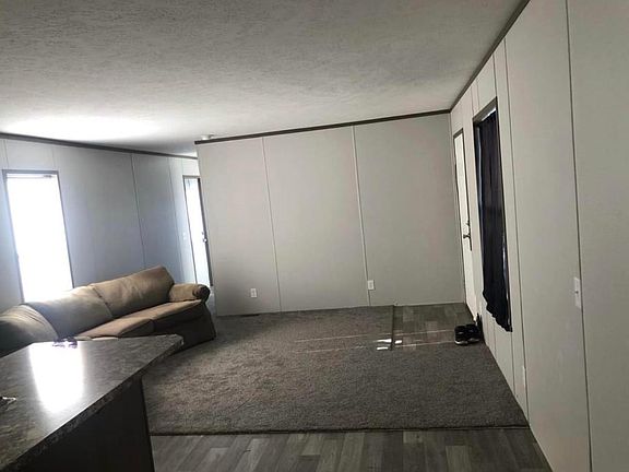 5th image of 207 S Gustin St