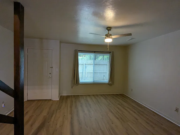566 Teal Ln #566 — Photo 11
