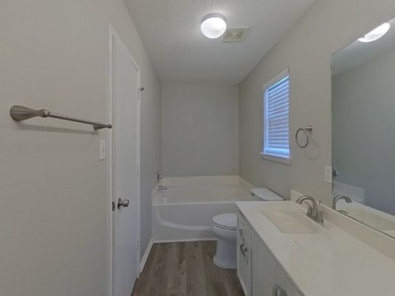5th image of 826 Ponselle Dr
