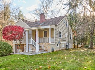 194 Weaver St, Greenwich, CT 06831