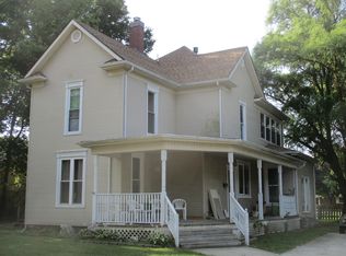 111 E Ensey St, Tuscola, IL 61953