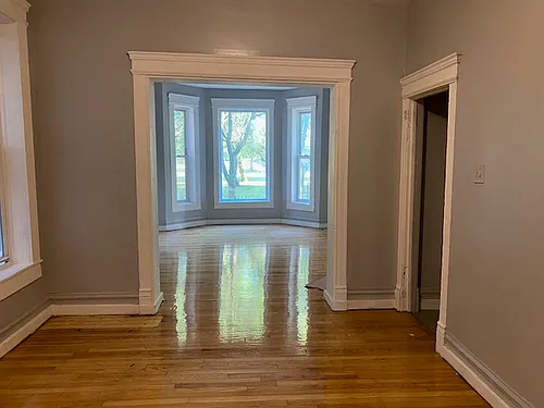 919 W Garfield Blvd #2 Photo 1
