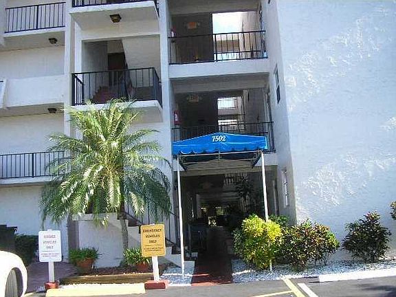 2nd image of 7502 NW 30th Pl APT 311