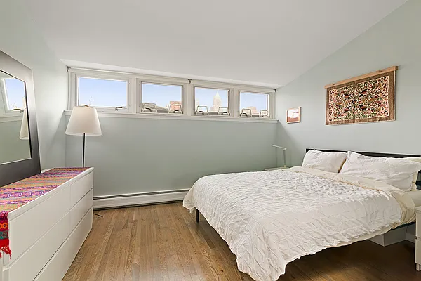 Sold by Compass | media 16