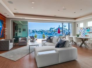 22 Green Turtle Rd, Coronado, CA 92118