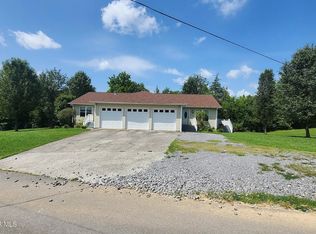 160 Byrd Dr #A, Kodak, TN 37764