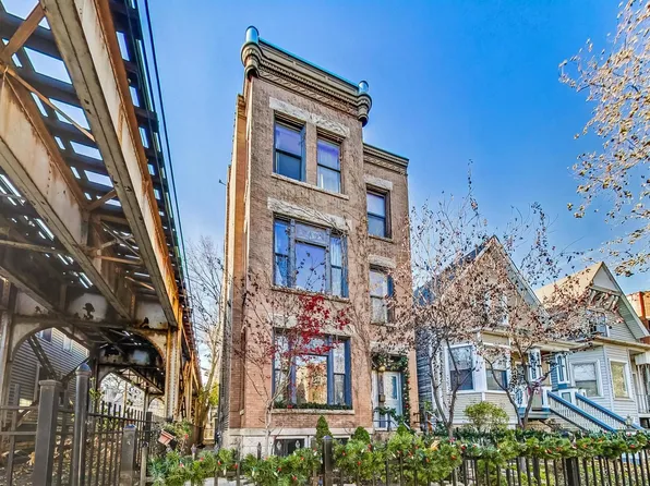 (undisclosed Address), Chicago, IL 60657